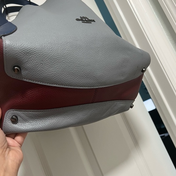 Beautiful Coach Tote Bag, perfect for fall! - Picture 4 of 11